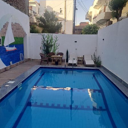 Tara Apartments 樂蜀 外观 照片